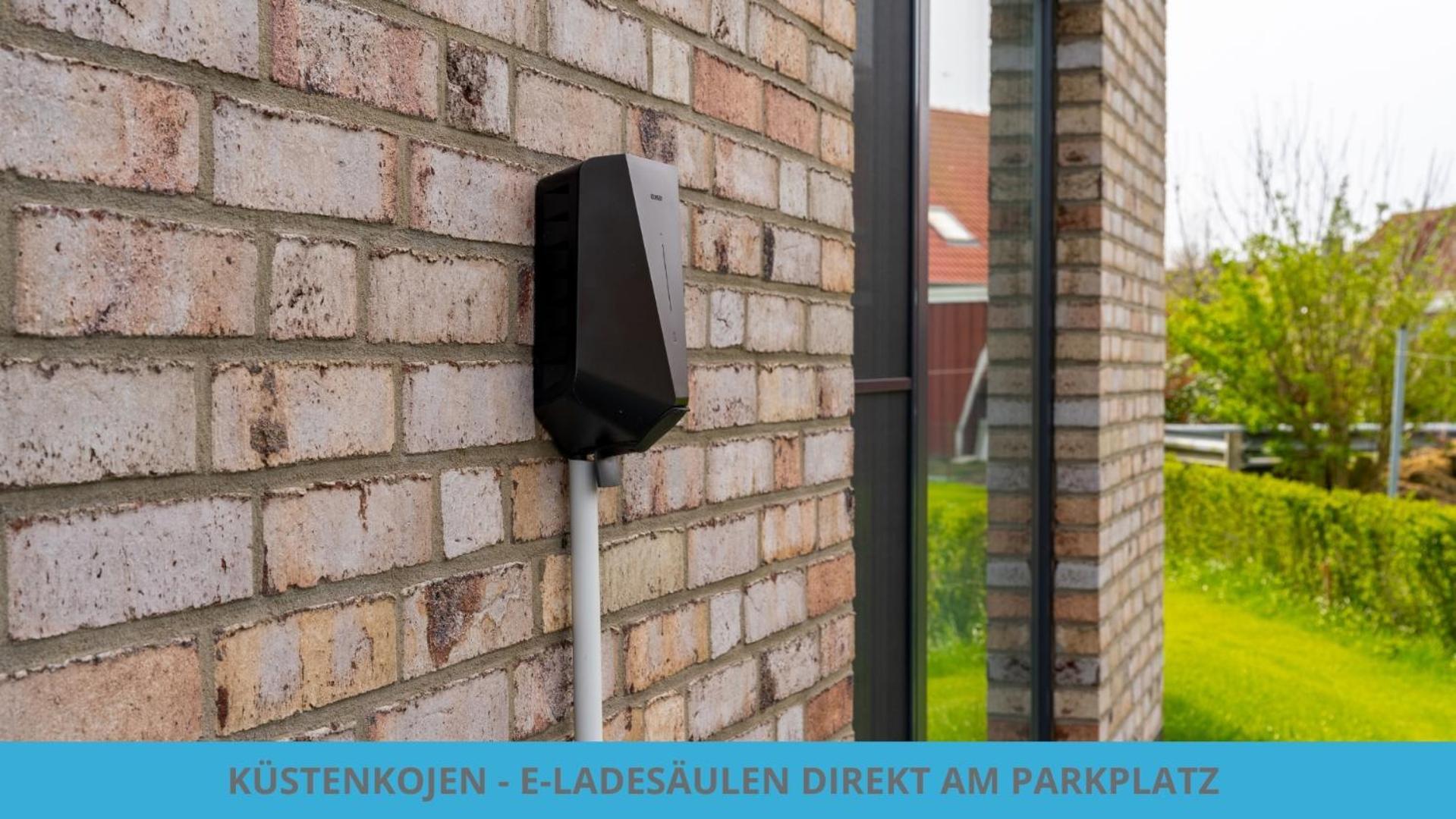Kuestenkojen Mit 4 Ferienwohnungen Fuer 1 Bis 8 Pers Mit Diversen Schlafzimmern, Garten Oder Balkon 부숨 외부 사진