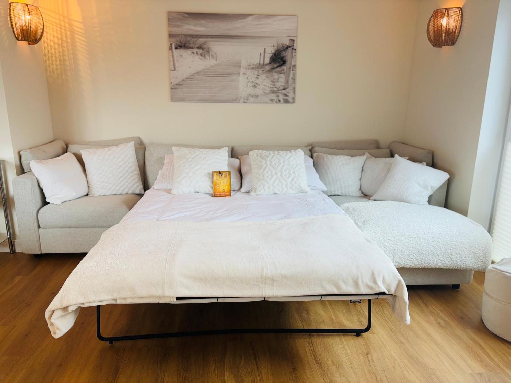 Kuestenkojen Mit 4 Ferienwohnungen Fuer 1 Bis 8 Pers Mit Diversen Schlafzimmern, Garten Oder Balkon 부숨 외부 사진